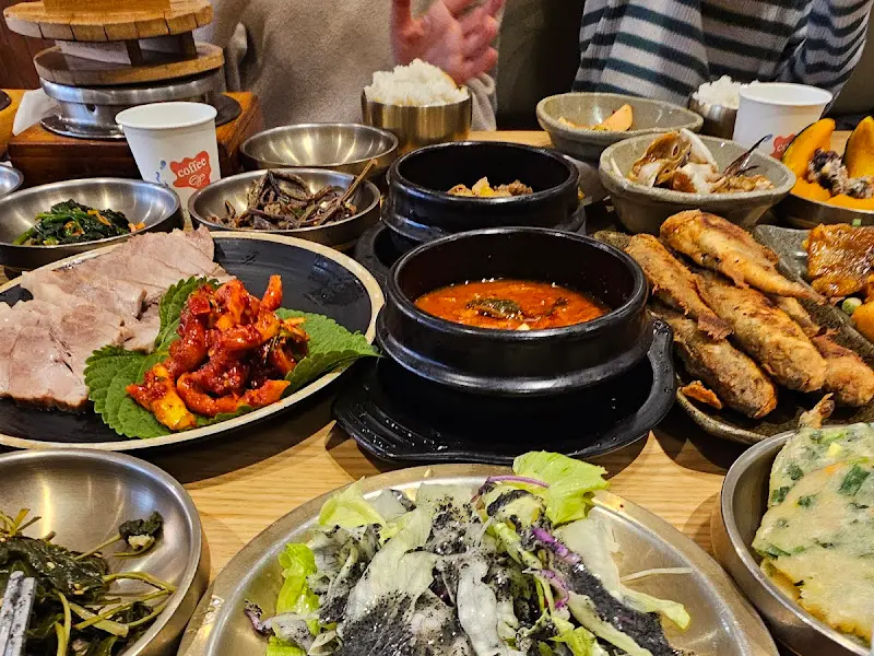 툇마루밥상 전체 상차림