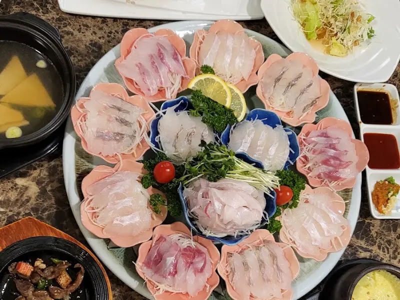 푸짐한 회 한 상