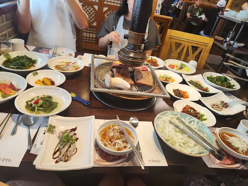 더리치 내부 전경