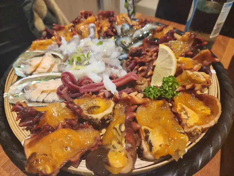 신선한 해산물 한 상 차림