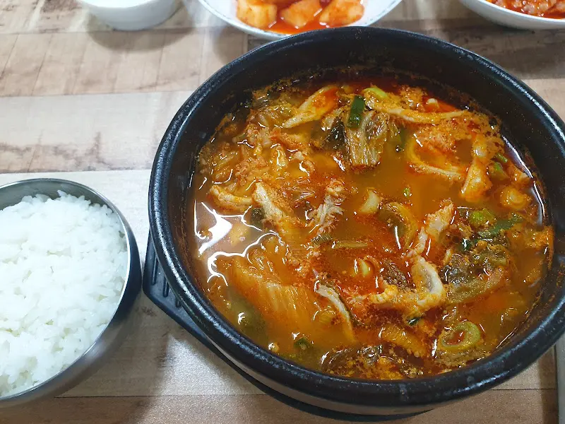 얼큰한 우거지 해장국