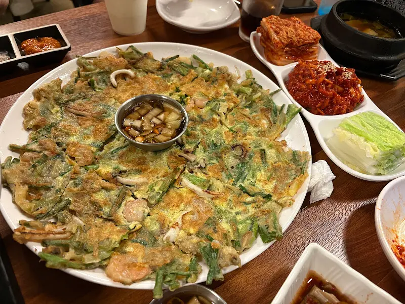 푸짐한 해물파전