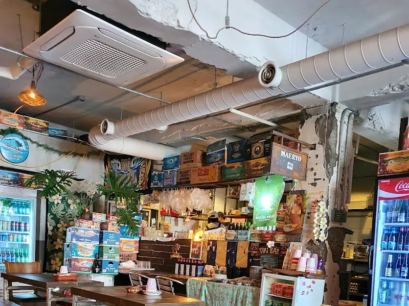 하와이 식당 내부