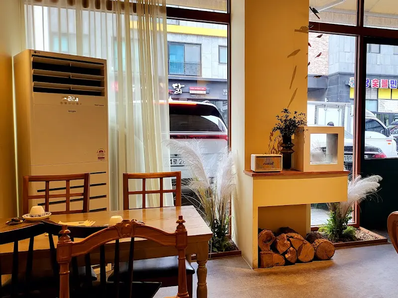 창밖이 보이는 띤뜨 내부 좌석