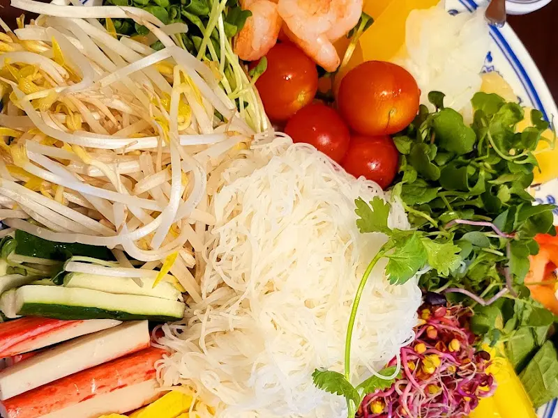 신선한 야채가 가득한 월남쌈 재료