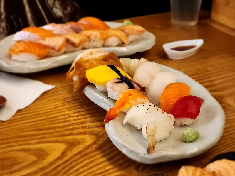 다양한 초밥 메뉴