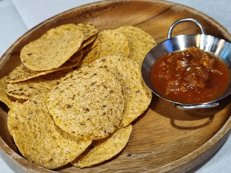 나초와 살사 소스