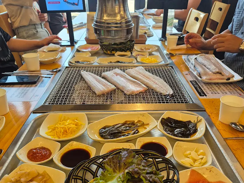 장어구이 한 상 차림