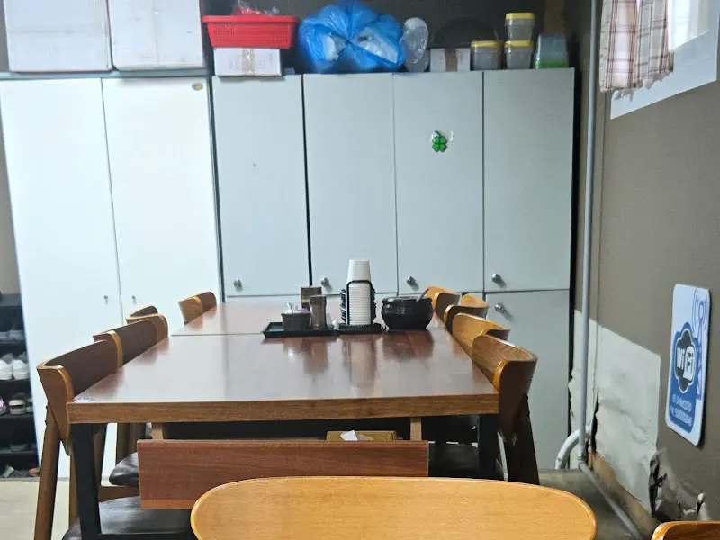 깔끔하게 정돈된 테이블