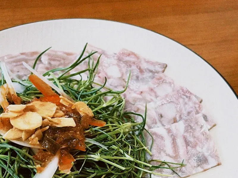 편육 샐러드 근접 사진