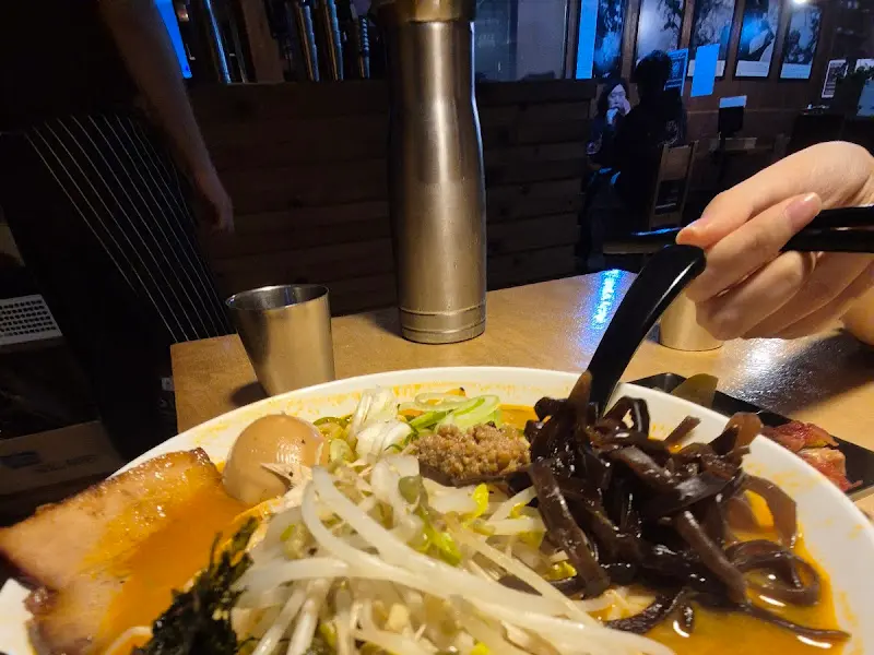 무라 라멘 내부