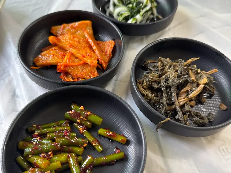 다채로운 나물 반찬들