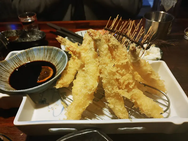 노릇노릇한 새우 튀김