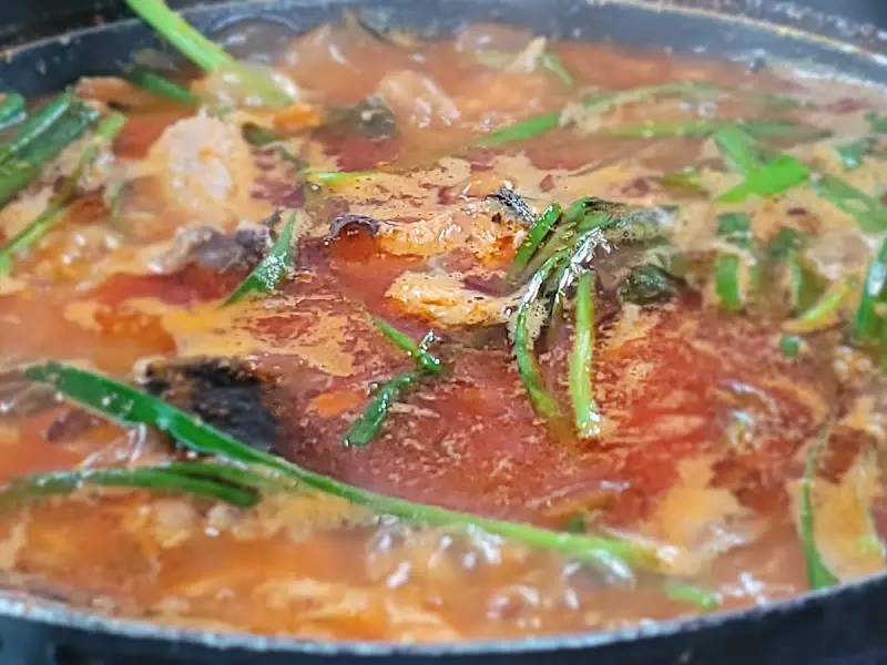 송어 매운탕