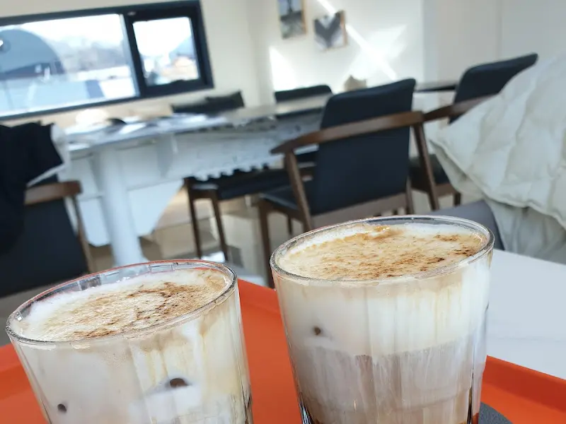 온슈페너 두 잔