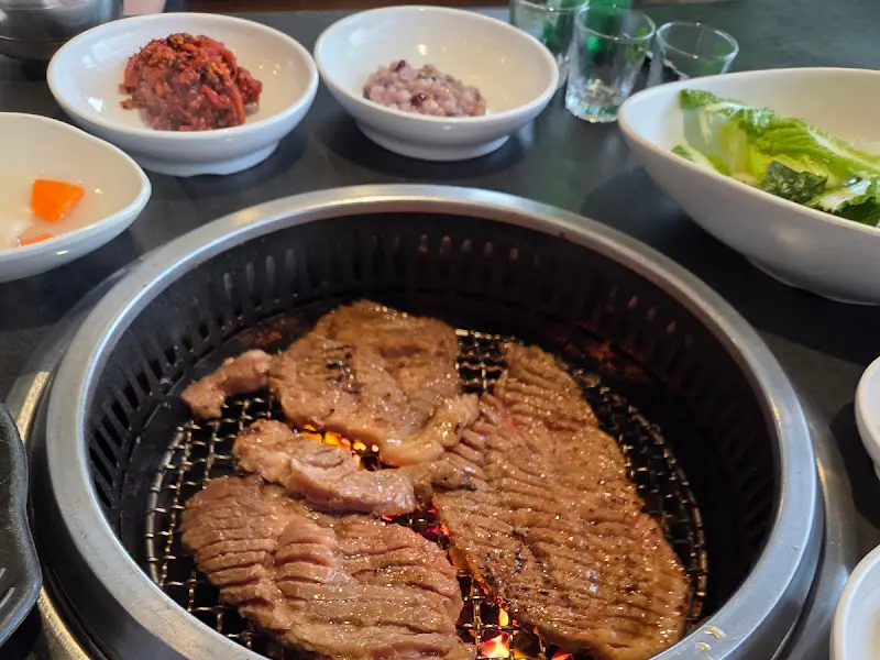 소갈비 굽는 모습