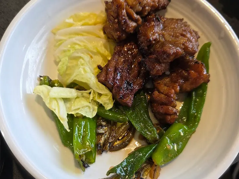 돼지갈비와 반찬