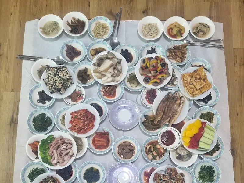 80첩 반상의 위엄