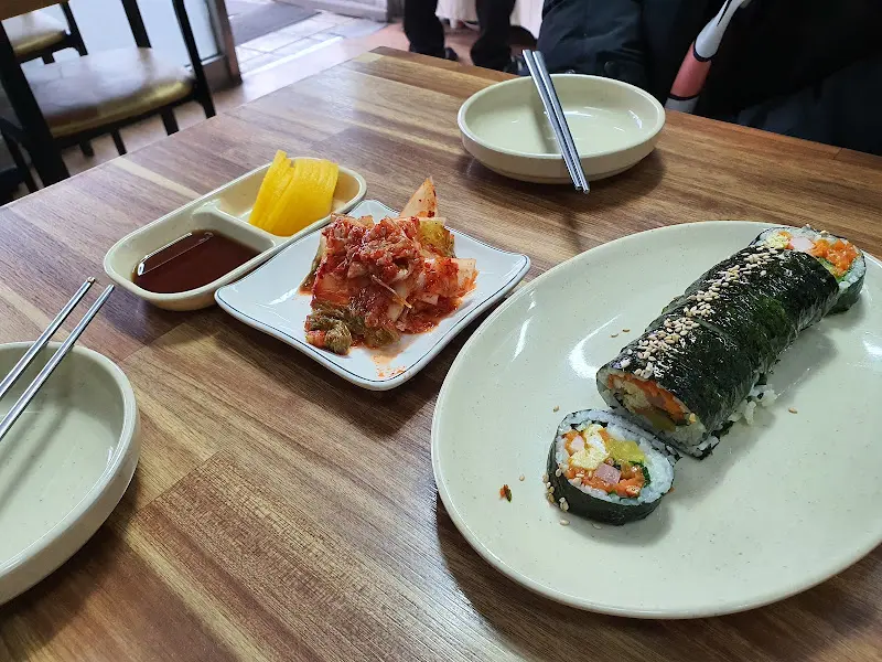 모녀손만두 상차림