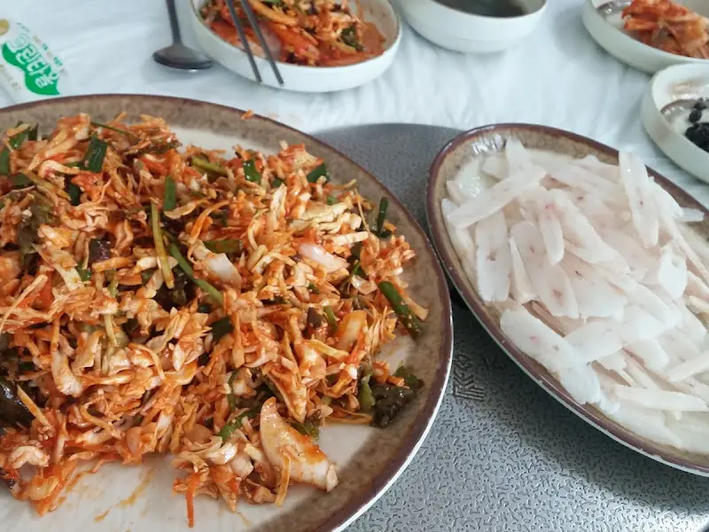 가자미 회무침과 가자미 세꼬시