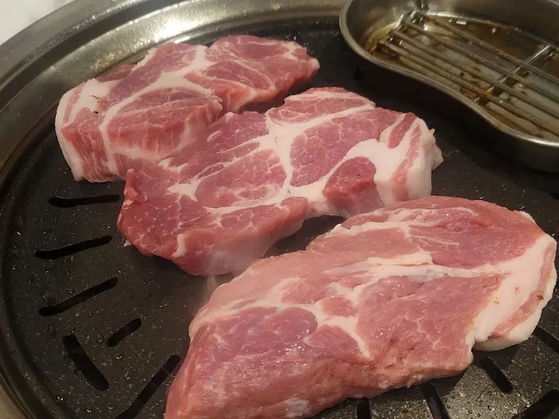 잘 익은 삼겹살