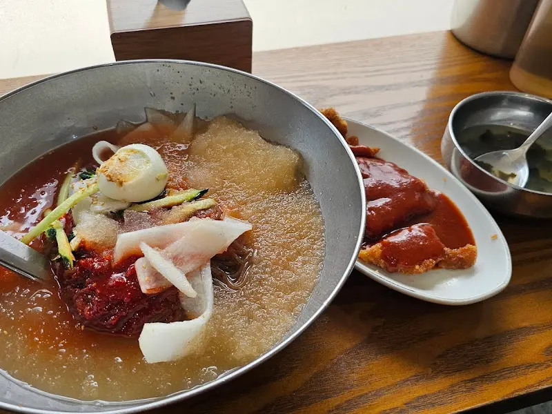 물냉면과 돈가스