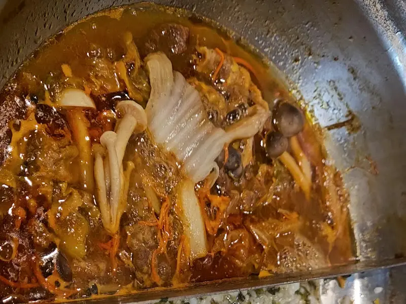 샤브샤브 육수의 모습