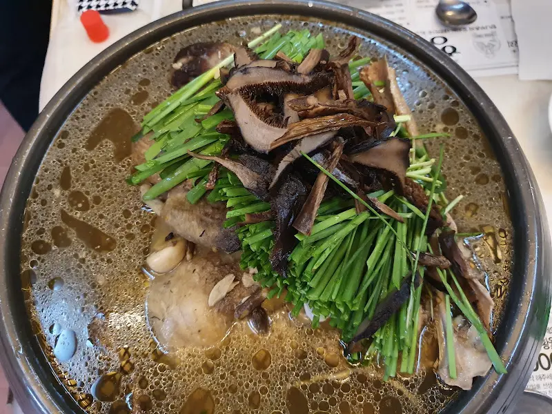 능이버섯오리탕