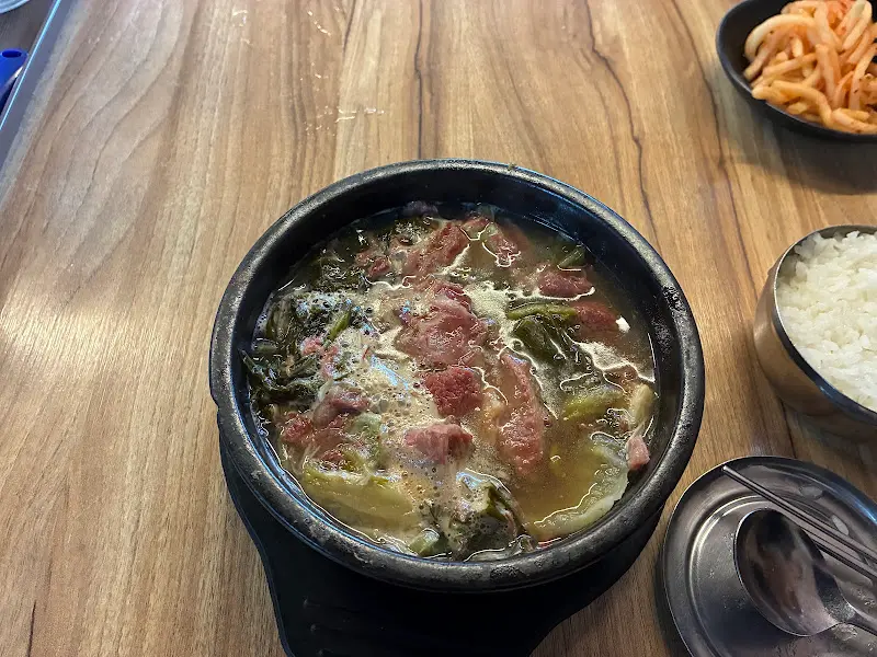 유치회관 해장국