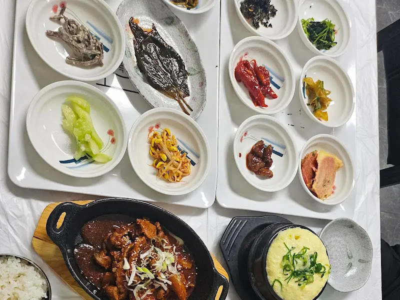 또바기 백반 한 상 차림