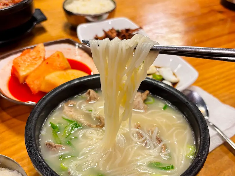 설렁탕 속 소면