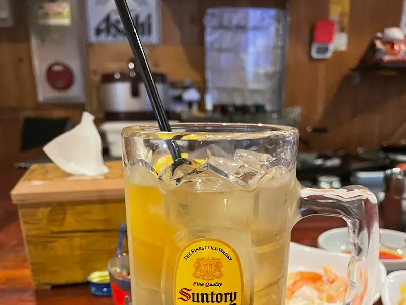 시원한 하이볼 한 잔