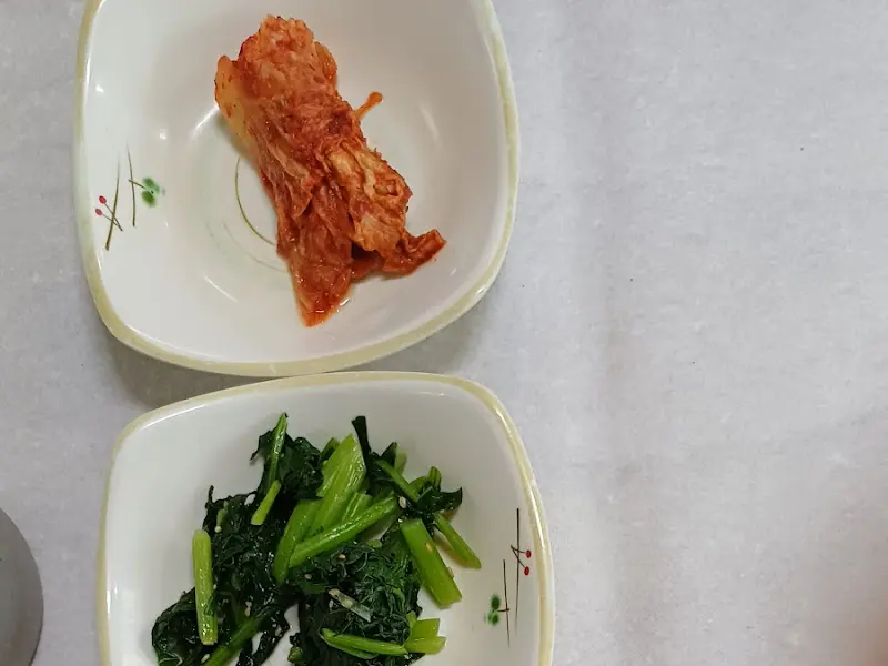 신선함이 느껴지는 밑반찬 클로즈업