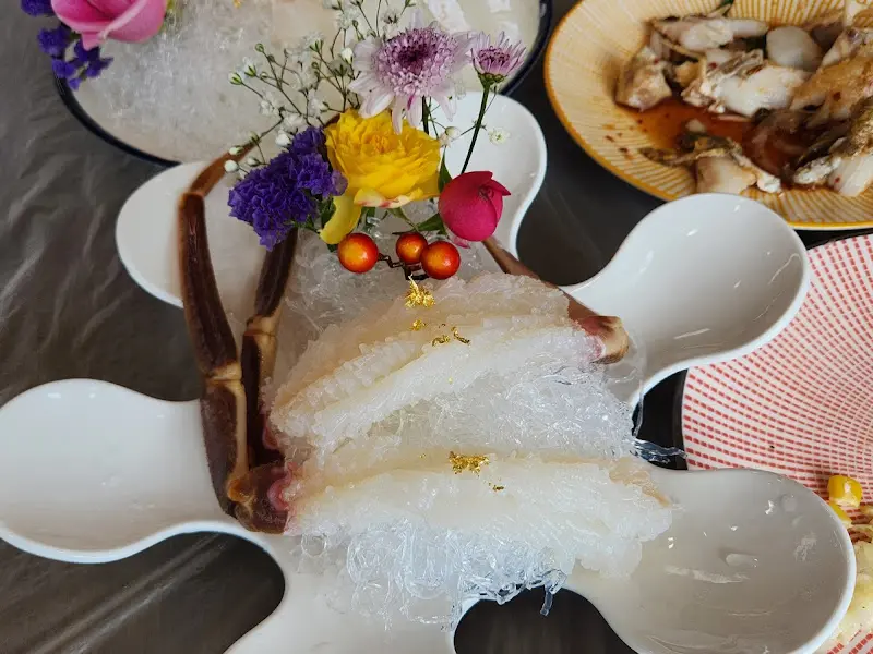 화려한 데코레이션이 돋보이는 회