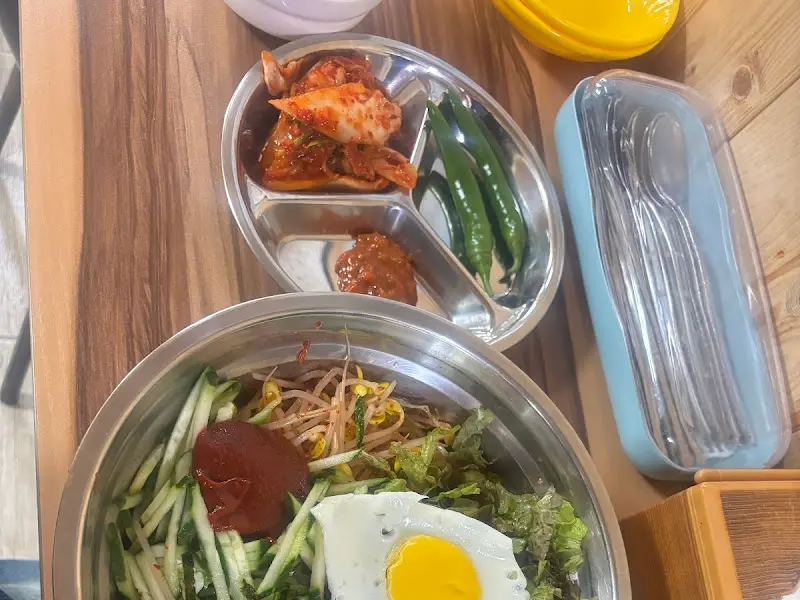 논산칼국수 비빔밥 한 상 차림