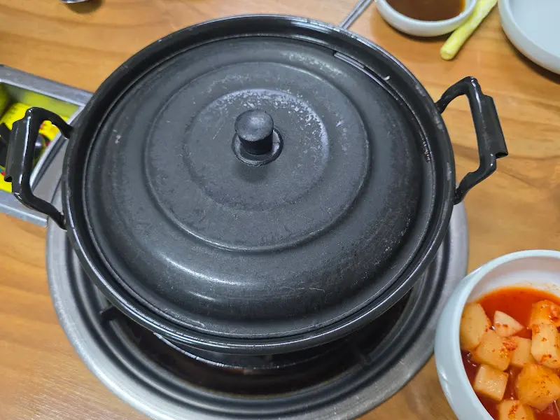 매운탕 냄비