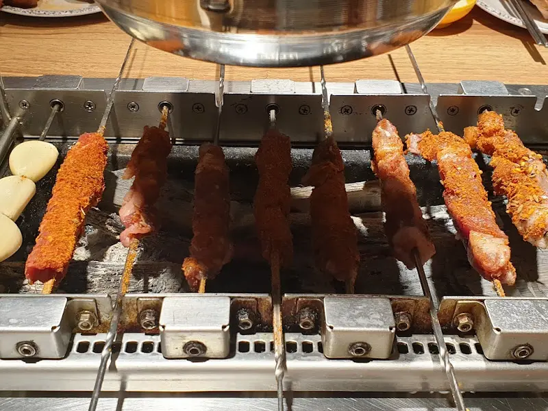 샤슬릭 양꼬치 굽는 모습