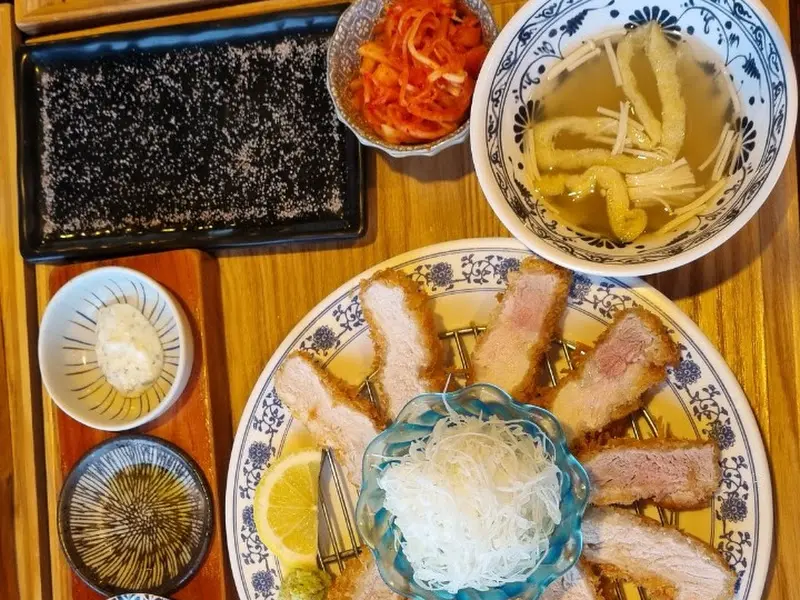 깔끔한 테이블 세팅