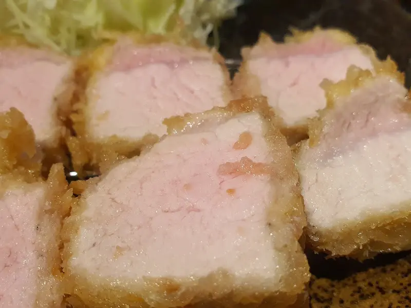 두툼한 돼지고기의 자태