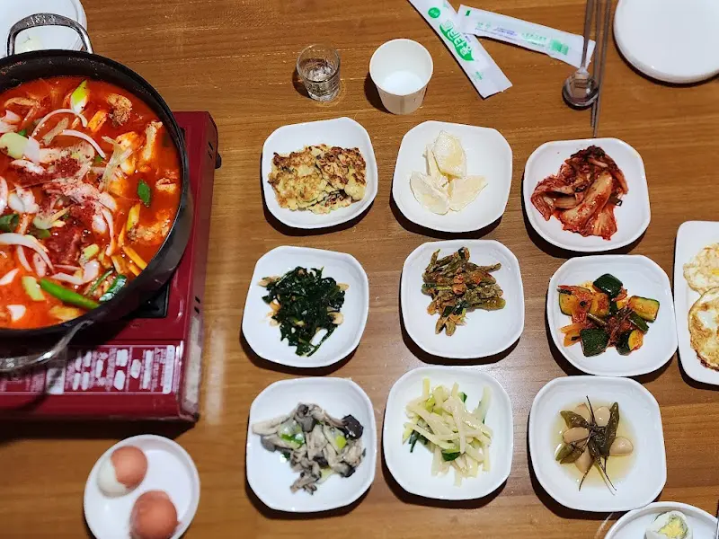 푸짐한 닭볶음탕