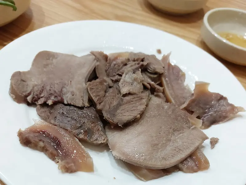 토담골 한우 곰탕 수육