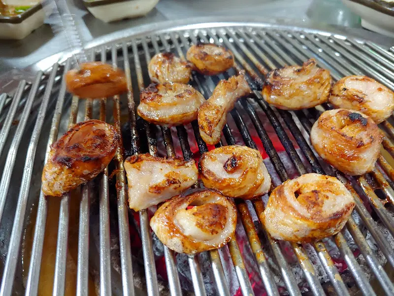 초벌된 껍데기의 자태