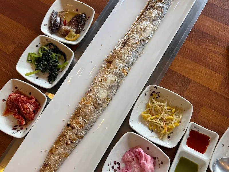 통갈치구이와 반찬