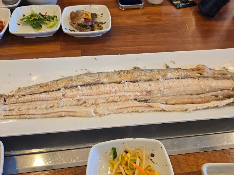 통갈치구이 근접샷