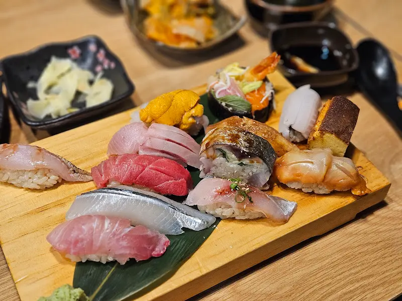 홍스 오마카세 스시 디테일 샷