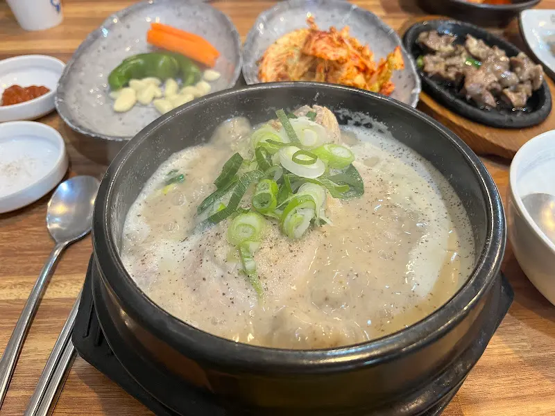 평창들깨삼계탕 근접샷