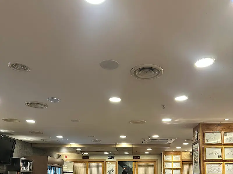 영천영화 천장 조명