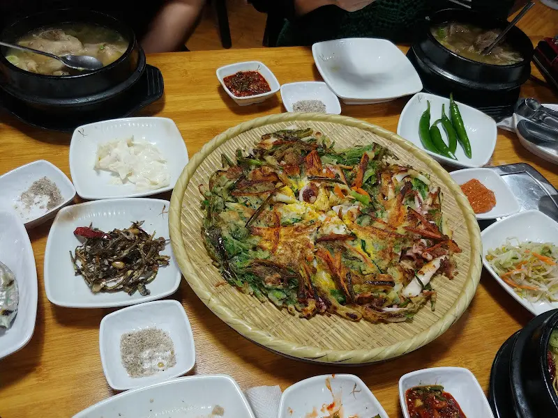 해물낙지전골찜과 삼계탕