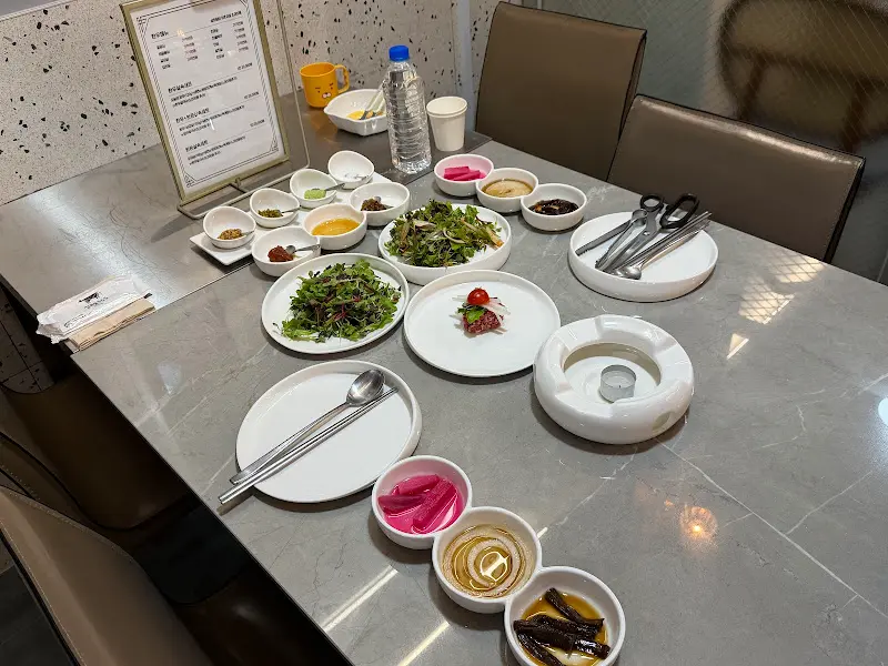 깔끔한 테이블 세팅