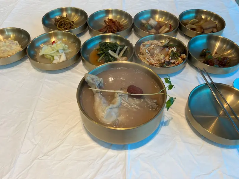 닭백숙 전체 상차림